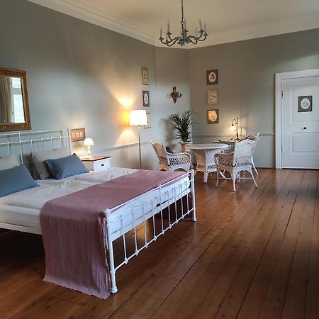 Gartenzimmer Im Schloss Neuhausen Neuhausen  ภายนอก รูปภาพ
